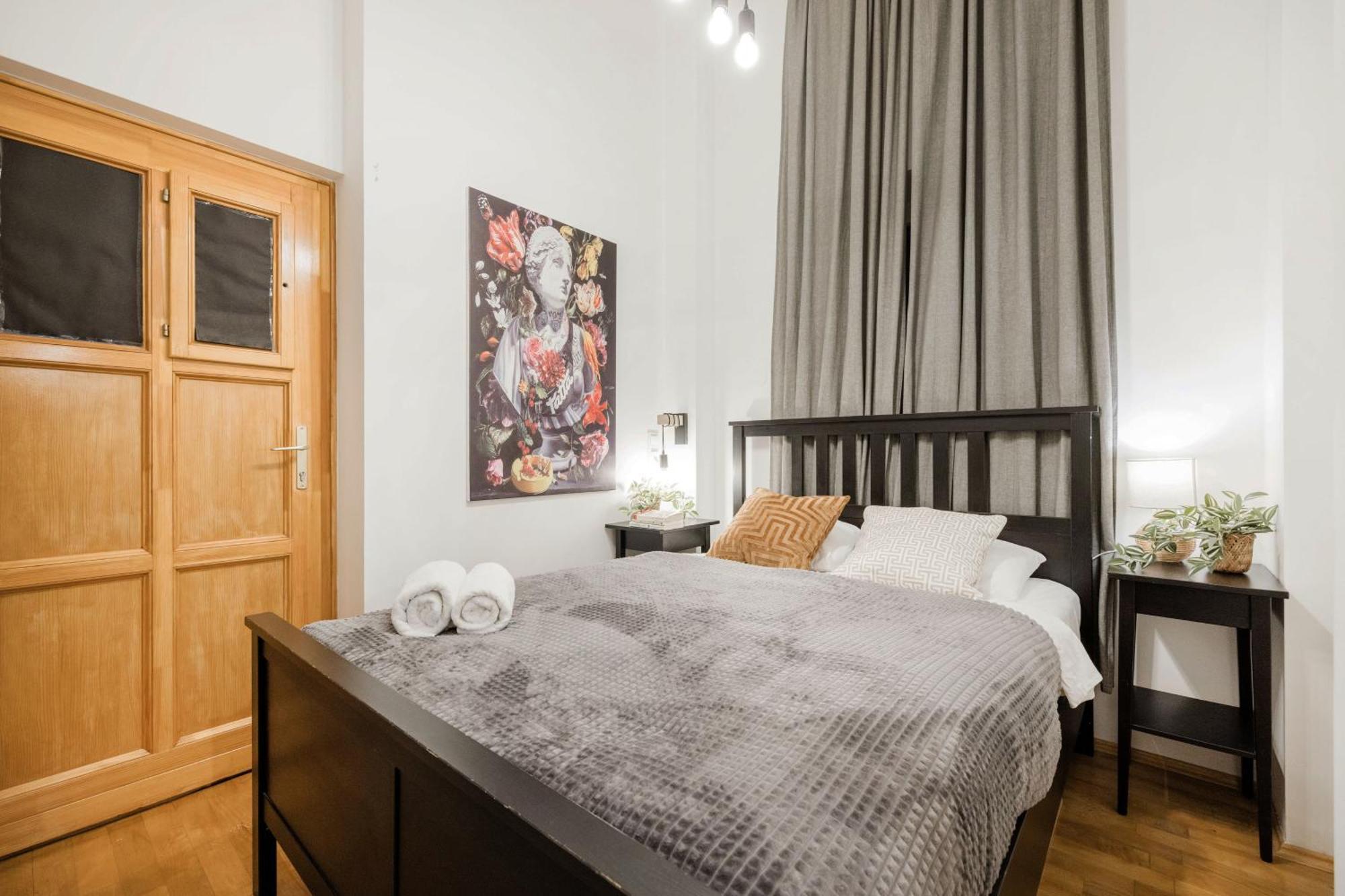 Wellness Wonderland: Garden, Sauna, Jacuzzi In Cbd بودابست المظهر الخارجي الصورة
