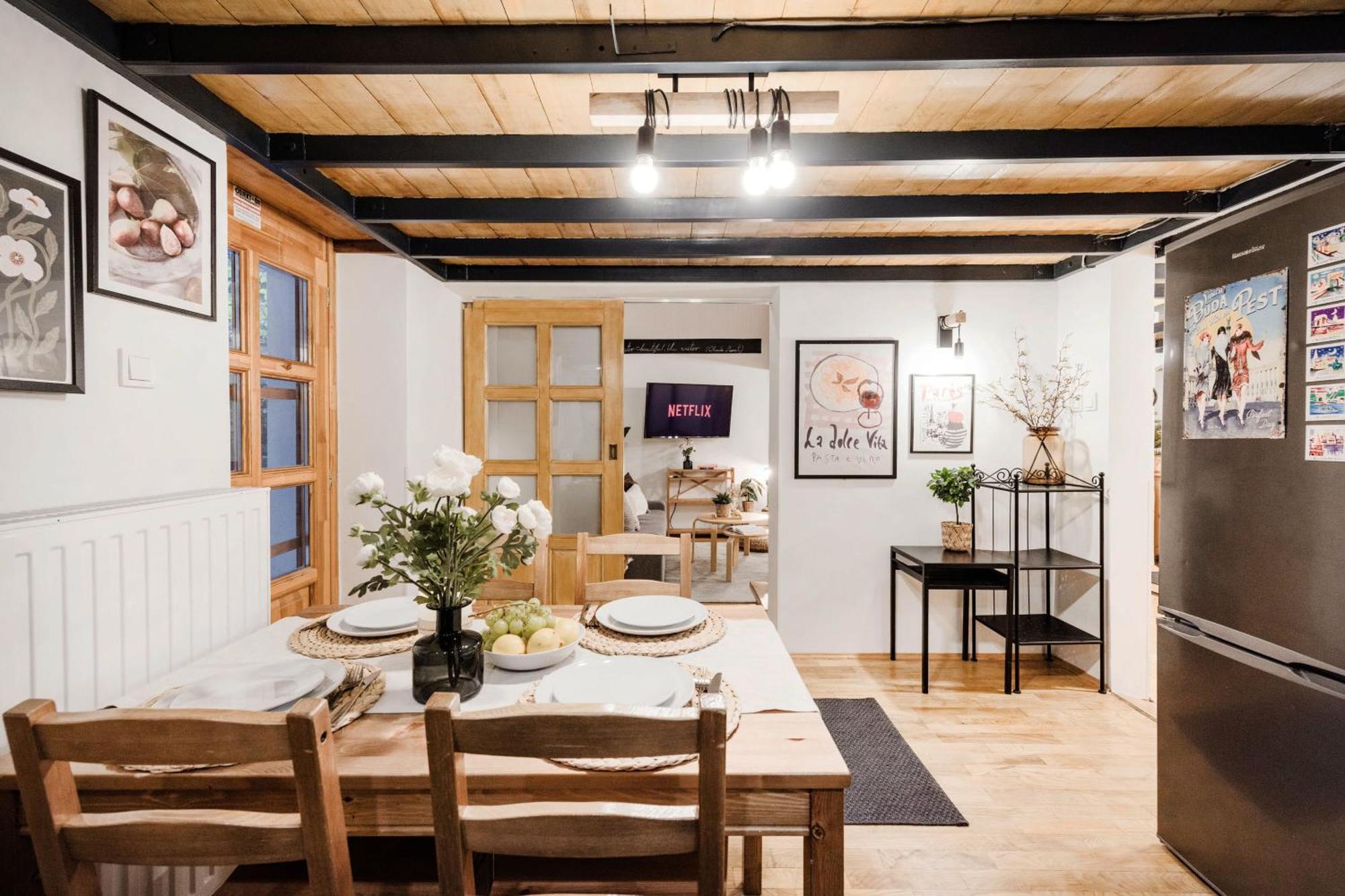 Wellness Wonderland: Garden, Sauna, Jacuzzi In Cbd بودابست المظهر الخارجي الصورة