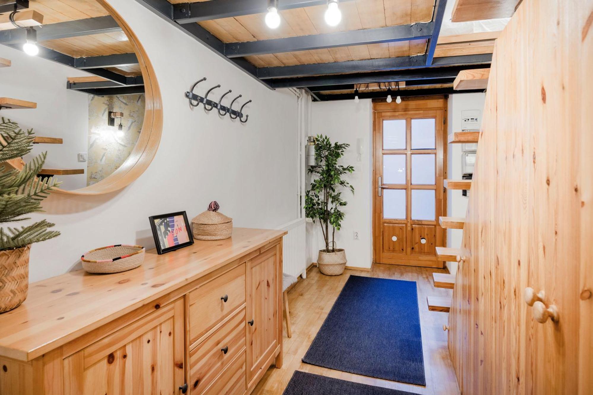 Wellness Wonderland: Garden, Sauna, Jacuzzi In Cbd بودابست المظهر الخارجي الصورة