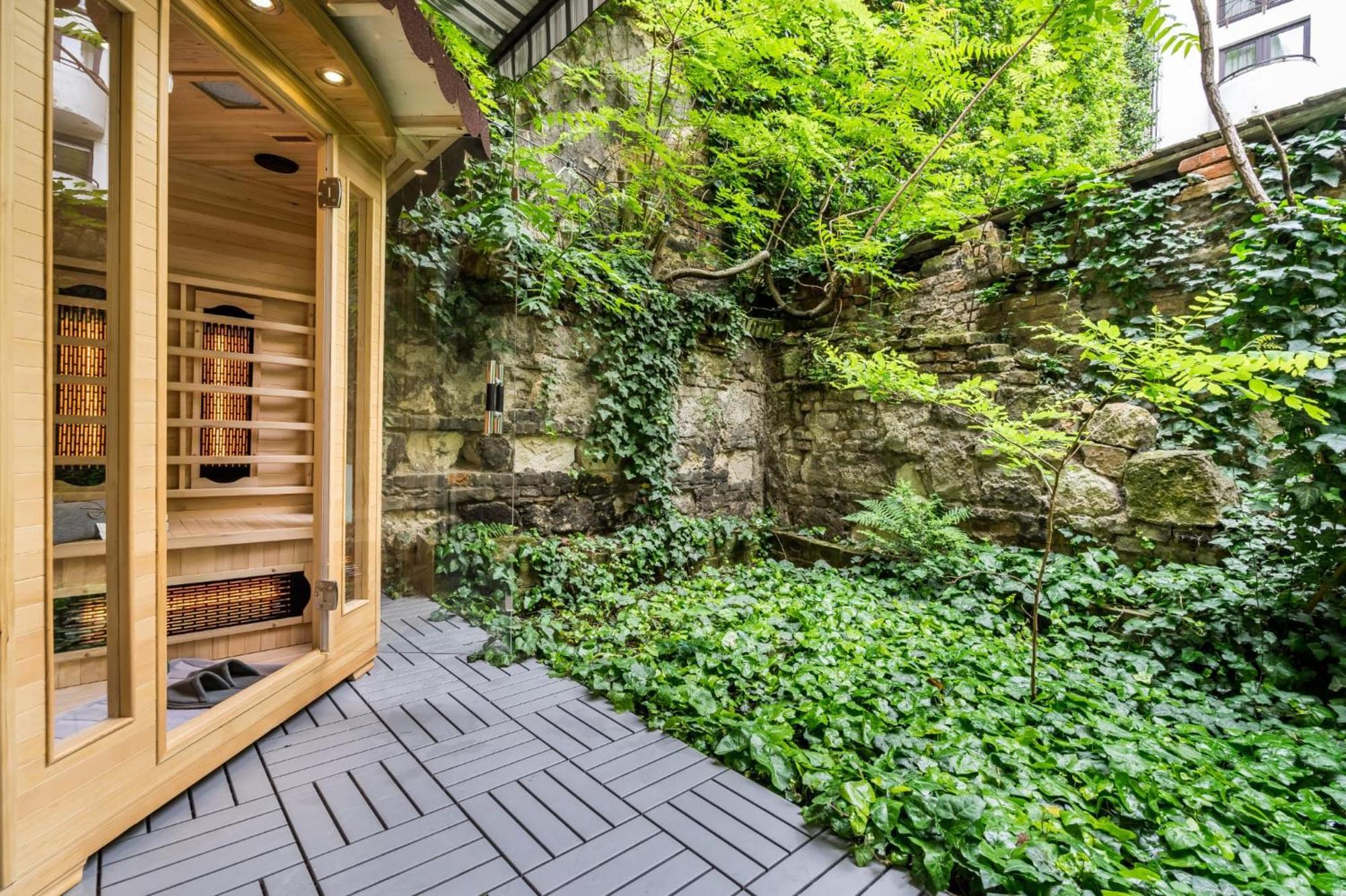 Wellness Wonderland: Garden, Sauna, Jacuzzi In Cbd بودابست المظهر الخارجي الصورة