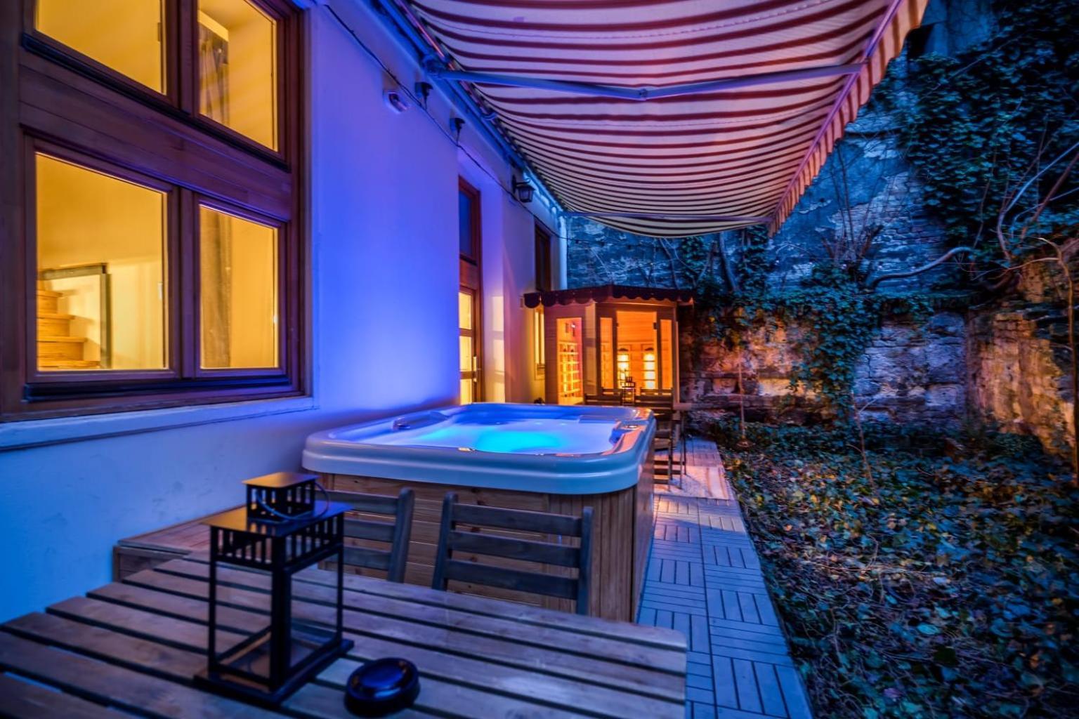 Wellness Wonderland: Garden, Sauna, Jacuzzi In Cbd بودابست المظهر الخارجي الصورة