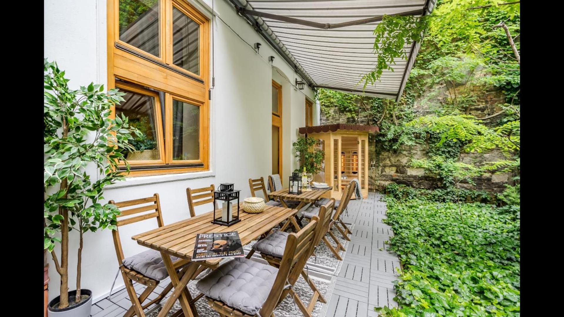 Wellness Wonderland: Garden, Sauna, Jacuzzi In Cbd بودابست المظهر الخارجي الصورة